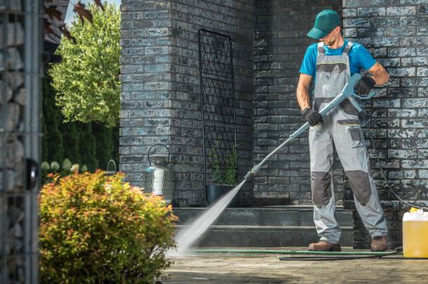 Best Pool Deck Cleaning  in Eidson Road, TX