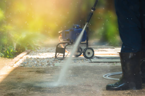 Best Animal Enclosure Cleaning  in Eidson Road, TX